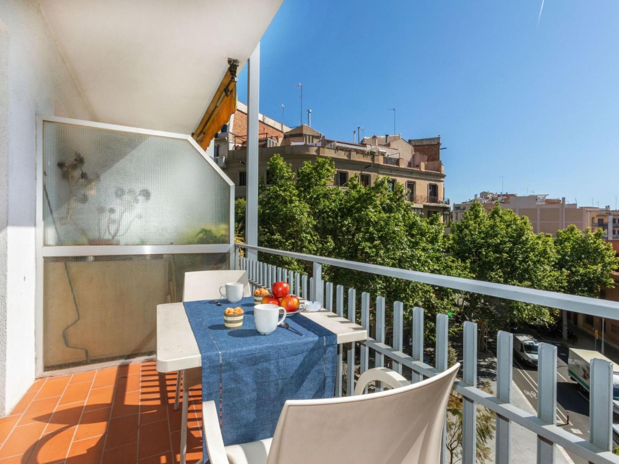 Apartment Eixample Esq Rocafort Diputacio By Interhome Барселона Экстерьер фото