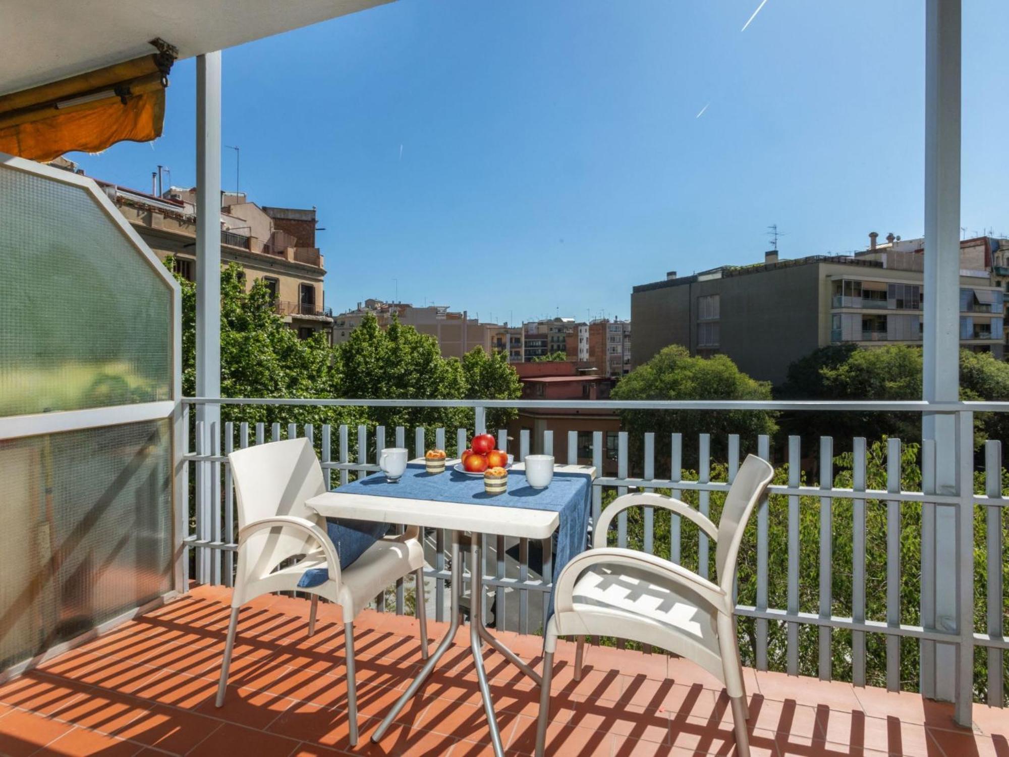 Apartment Eixample Esq Rocafort Diputacio By Interhome Барселона Экстерьер фото